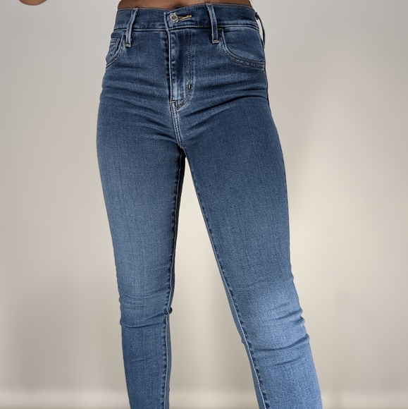 Levi 720 High Rise Supper Skinny - Picture 7 of 8